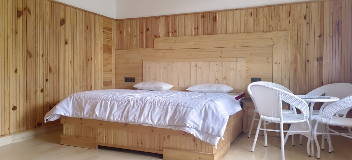 Super Deluxe - Bedroom